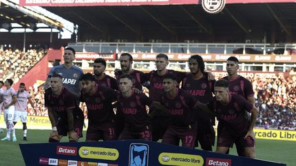 Lanús le renovó el contrato a uno de sus titulares indiscutidos. Lanús le renovó el contrato a uno de sus titulares indiscutidos.