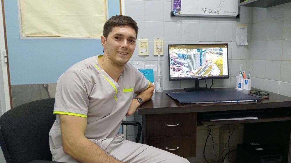 La beca que recibió el médico de Lomas fue entregada por parte de la Asociación Argentina de Oncología Clínica. La beca que recibió el médico de Lomas fue entregada por parte de la Asociación Argentina de Oncología Clínica.