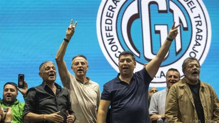 La CGT se reunión este lunes y tomó la decisión de paro nacional contra la reforma laboral. La CGT se reunión este lunes y tomó la decisión de paro nacional contra la reforma laboral.