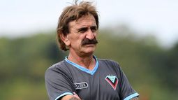 Bielsa es todo lo contrario a Sampaoli