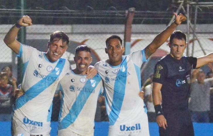 Baldunciel, el Chuky del medicampo de Temperley.