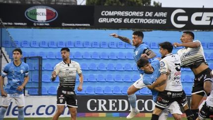 temperley no pudo un estudiantes letal y debe seguir luchando