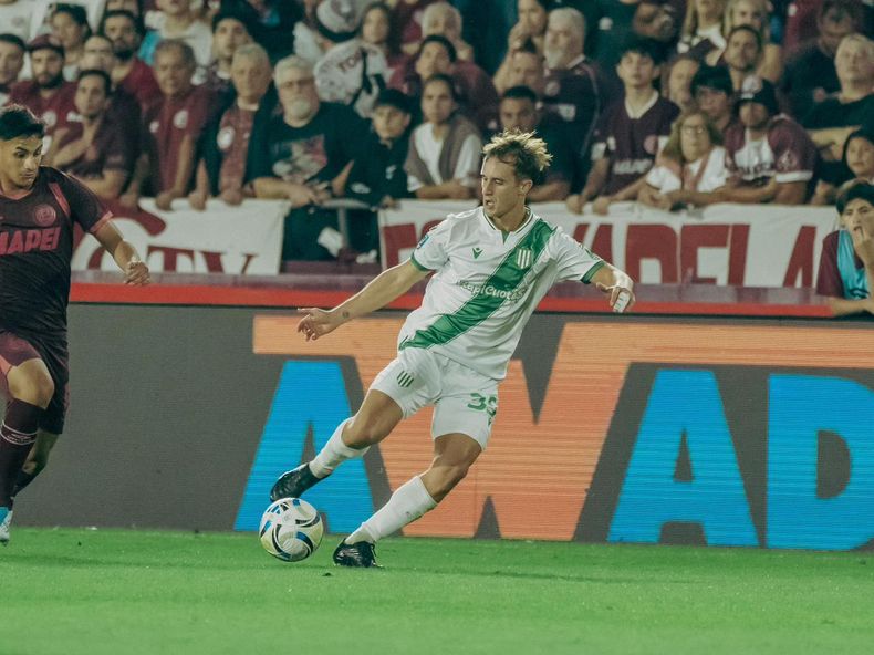 Ignacio Pais domina ante Agustín Medina. Ignacio Pais domina ante Agustín Medina.