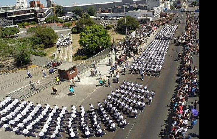 p5-foto-1-desfile-policia-local-08