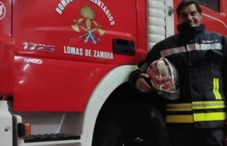 El oficial principal de bomberos de Lomas, Alejandro Klimiuk.