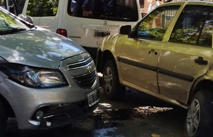 Los dos autos involucrados en el choque.