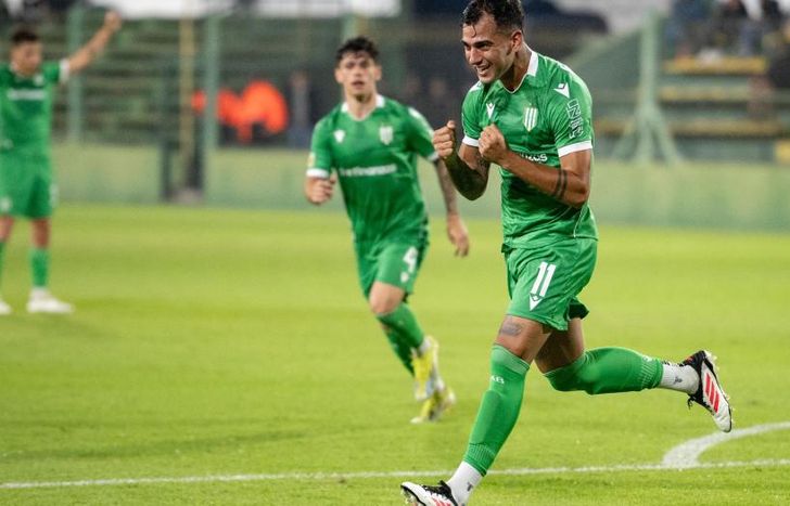 Agustín Alaniz anotó el gol del triunfo para Banfield.
