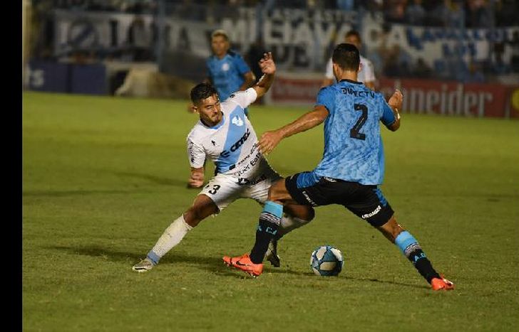 Perazzo repetiría el equipo que igualó con Belgrano de Córdoba.