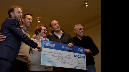 el municipio entrego subsidios a los centros de jubilados de lomas