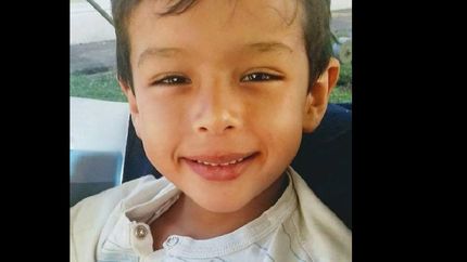 juntan tapitas para ayudar a un nene de glew