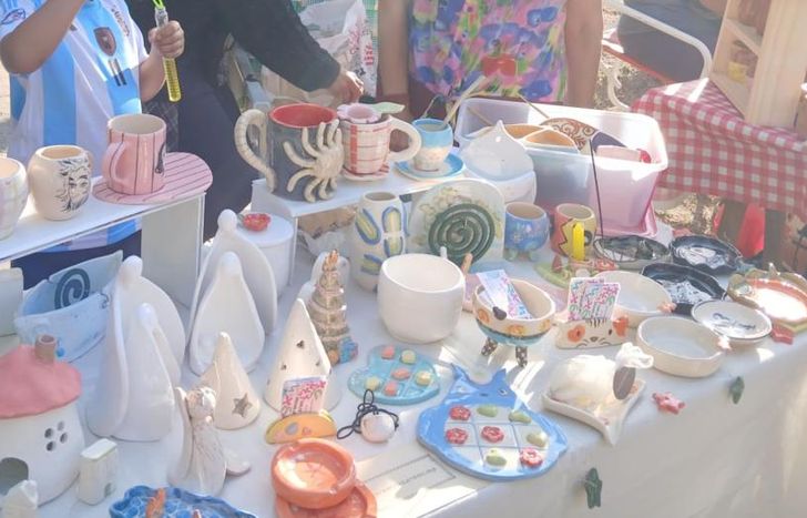 Hay más de 30 puestos, pero quieren sumar más rubros.