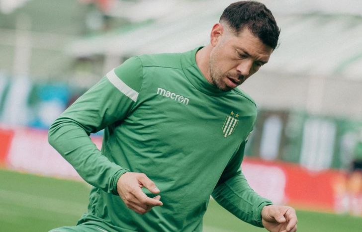 Sergio Vittor es líder de un Banfield que busca levantar cabeza.