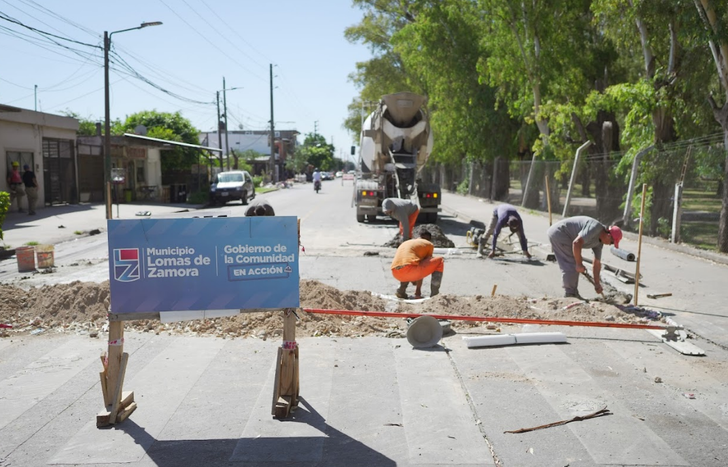 Continúa el programa de repavimentación en Lomas de Zamora.
