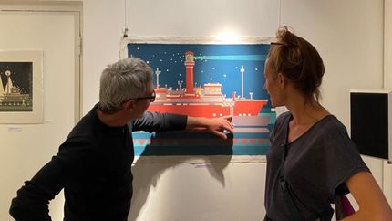 Alejandro actualmente está exponiendo en Paris. Luego irá a Lyon y a Barcelona.