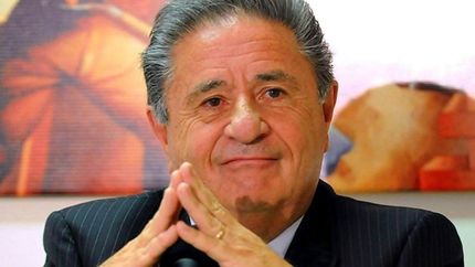 El libro sobre la gobernación de Eduardo Duhalde, escrito por el investigador y docente Aritz Recalde. El libro sobre la gobernación de Eduardo Duhalde, escrito por el investigador y docente Aritz Recalde.