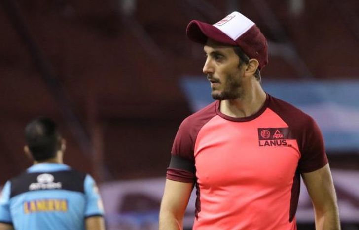 El equipo de Zubeldía perdió y complica su clasificación.