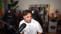 Nicolás Tagliafico desubrió su figurita y casi rompe todo.