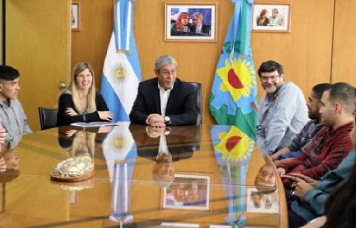 Un grupo de 18 jóvenes trabajarán en distintas áreas municipales.