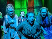 Mariana Ortiz Losada, en el centro de imagen. Mariana Ortiz Losada, en el centro de imagen.