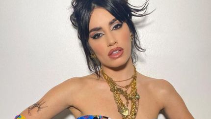 Lali, lookeada para uno de sus shows.