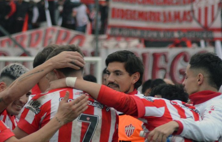 El Tallarín en busca del milagro de la salvación.