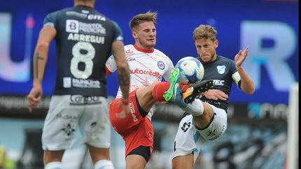 El último partido entre ambos fue empate 2-2 El último partido entre ambos fue empate 2-2