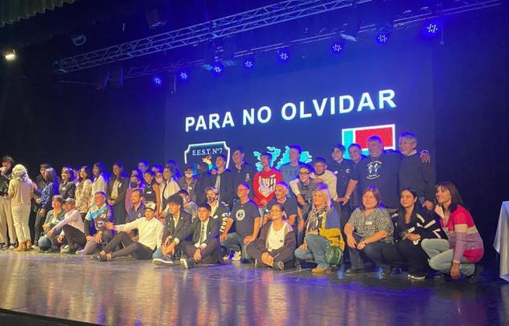 Para no olvidar, un emocionante encuentro en el Teatro del Municipio.