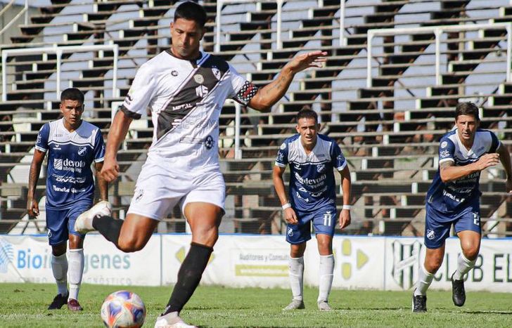 Emanuel Díaz marcó el primero.