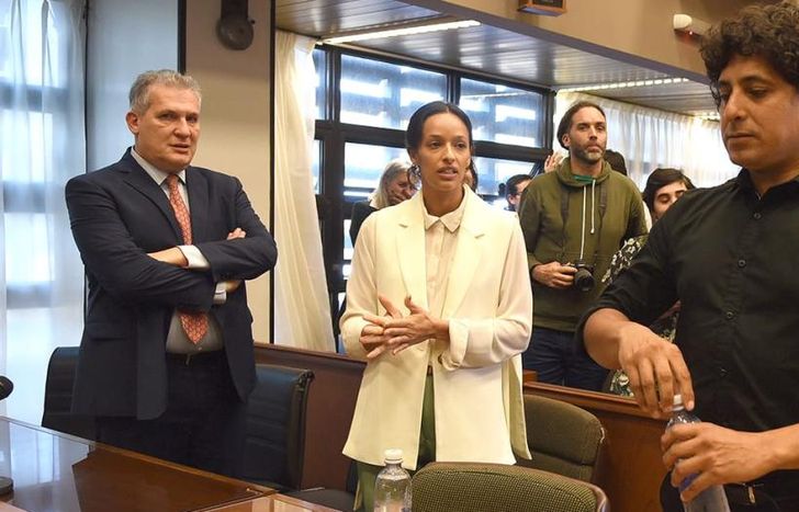 Marcos Bazán y sus abogados defensores, el día de su absolución en 2023.