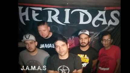 rock a beneficio en el club agua mineral