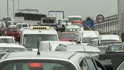 caos vehicular en la noria: se derrumbo un puente de la general paz