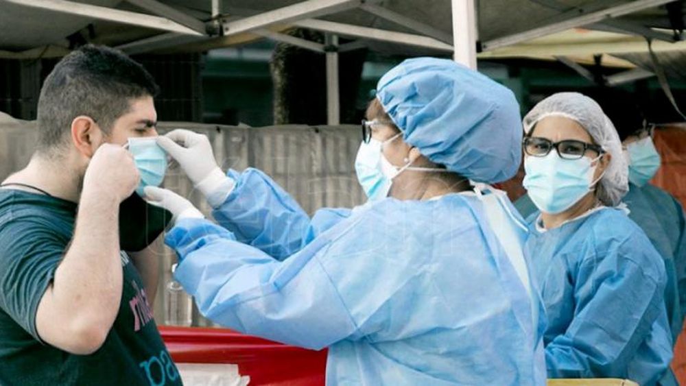 Confirman menos de 5 mil casos de Covid en 24 horas en el país.