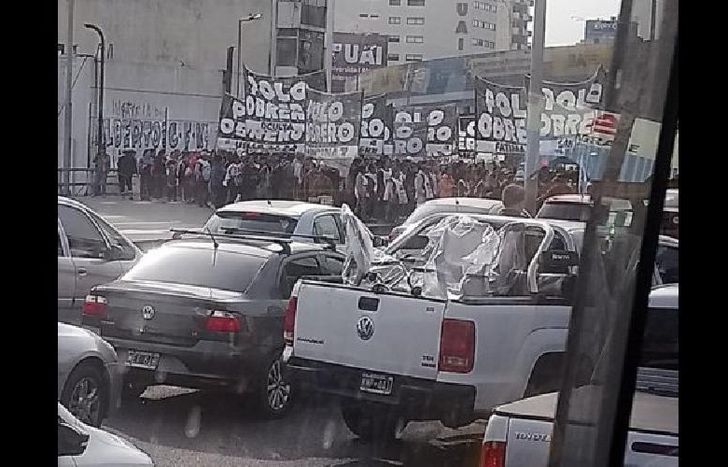 cortaron la autopista 25 de mayo.