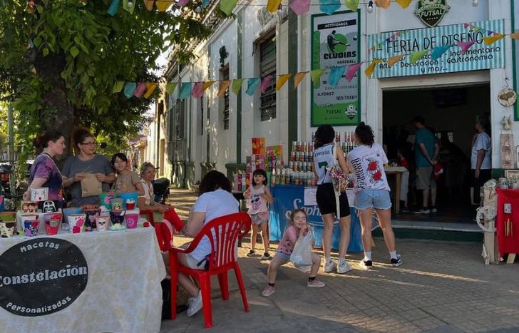 La entrada a las ferias es sin costo para los vecinos.