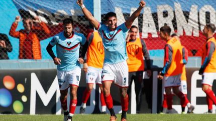 brown de adrogue volvio a la victoria y celebro ante tristan suarez