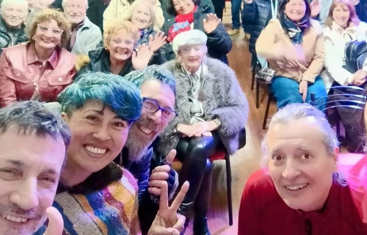 Todo listo para la presentación en Lomas por primera vez.