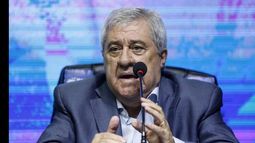 Amel puso en tela de juicio la responsabilidad de los dirigentes que pagan sueldos altos.