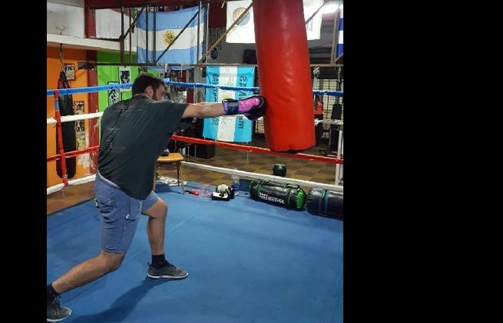 “Uno como boxeador lo que más necesita es pelear y guantear”