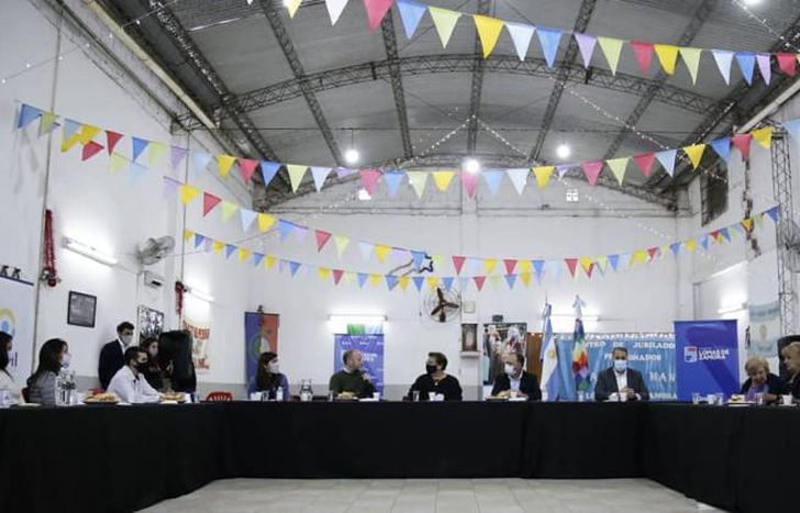 En el Centro de Jubilados Dame Tu Mano.