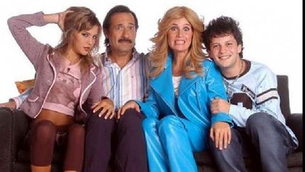 ¿cuando se estrena la version teatral de ?casados con hijos??