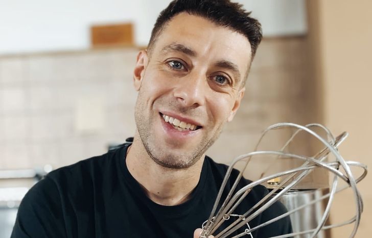 Matías cautiva a los vecinos de Lomas de Zamora con sus recetas artesanales en Instagram.&nbsp;