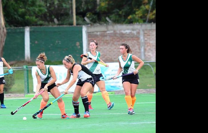 Las chicas de Banfield enfrentaron a Banco Ciudad en el predio de Guillón.