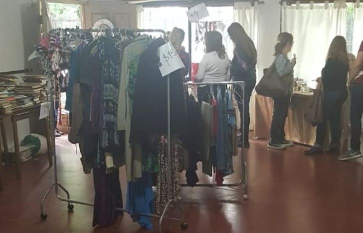 El próximo sábado para comprar a precios muy bajos y ayudar.