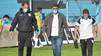 Fernando Ruiz habló en la previa del partido con Almirante. Fernando Ruiz habló en la previa del partido con Almirante.