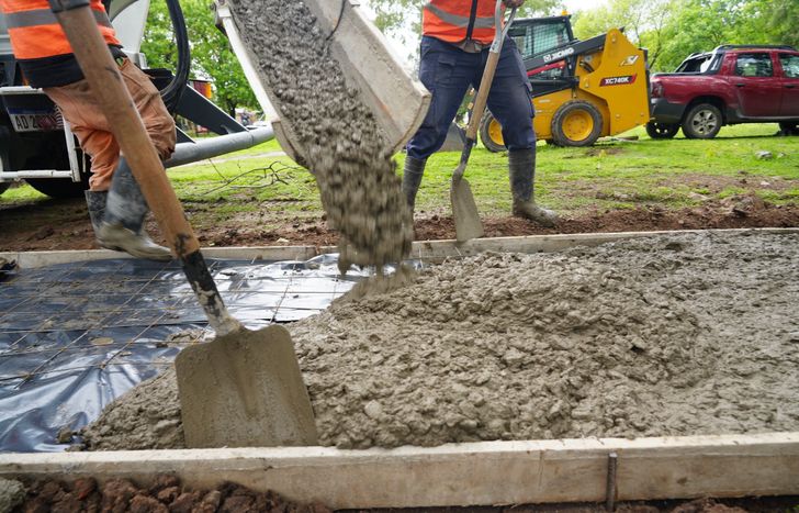 Obras en San José y Fiorito, arrancó la renovación integral de las veredas.