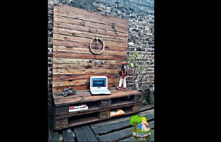 También realizan todo tipo de muebles con pallets.