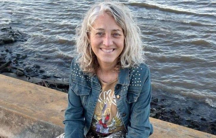 Brinda información sobre la importancia de encarar las nuevas infancias de forma integral.