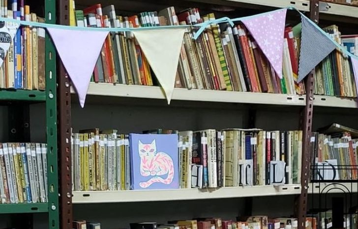 Este martes en la biblioteca que guarda una bibliografía muy importante y con libros únicos.