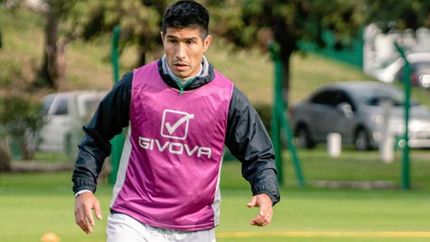 El defensor Luciano Lollo es pretendido por Independiente.