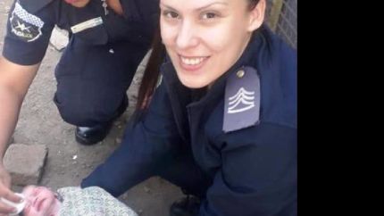 las mujeres de la fuerza actuaron de inmediato.